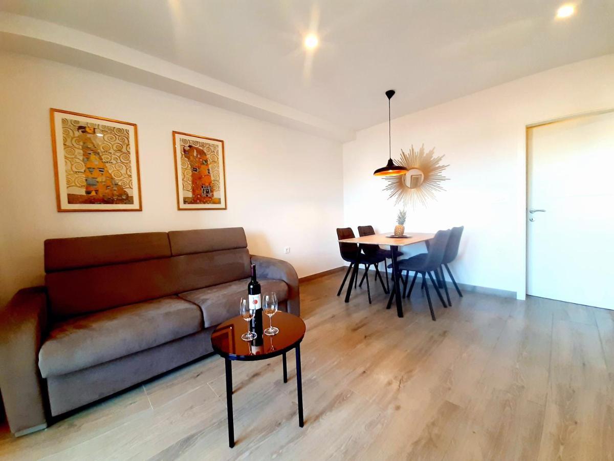 Apartments Tonkita With Jacuzzi 马卡尔斯卡 外观 照片