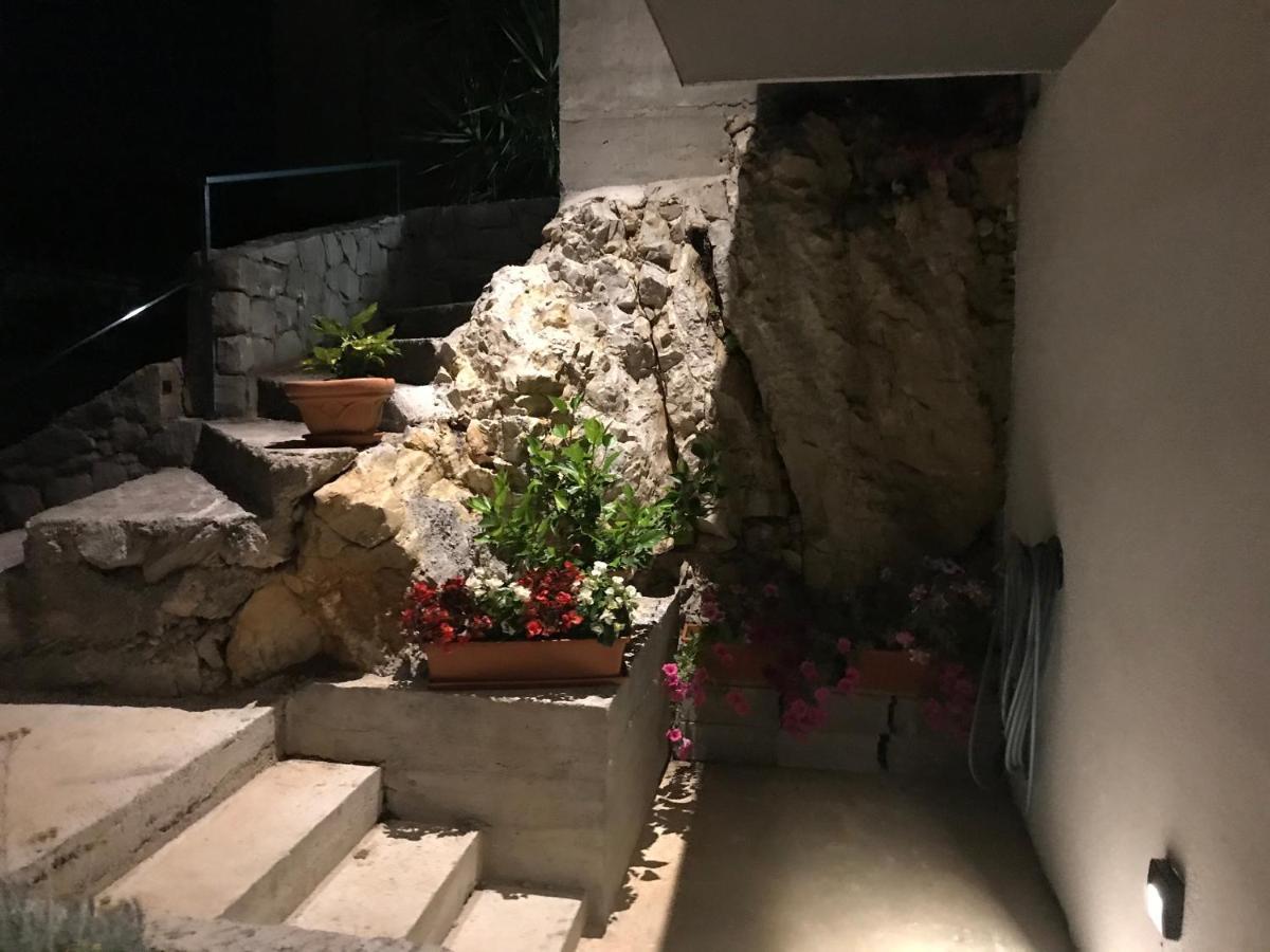 Apartments Tonkita With Jacuzzi 马卡尔斯卡 外观 照片