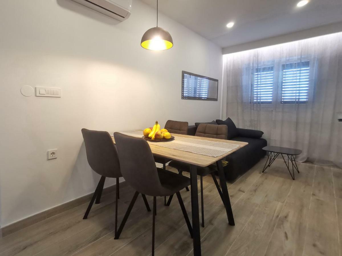 Apartments Tonkita With Jacuzzi 马卡尔斯卡 外观 照片