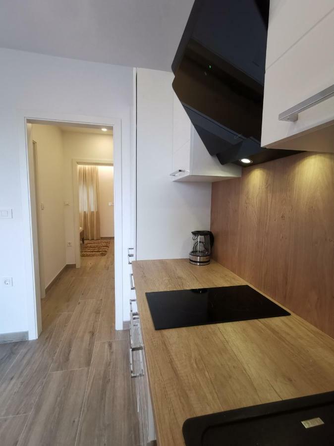 Apartments Tonkita With Jacuzzi 马卡尔斯卡 外观 照片